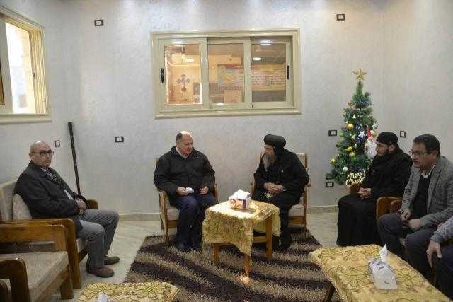 محافظ أسيوط يزور مطرانية الاقباط الارثوذوكس بمنفلوط ويستعرض مشروعات ”حياة كريمة”
