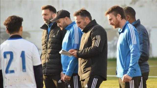 الإسماعيلي يكشف حقيقة رحيل مدربه