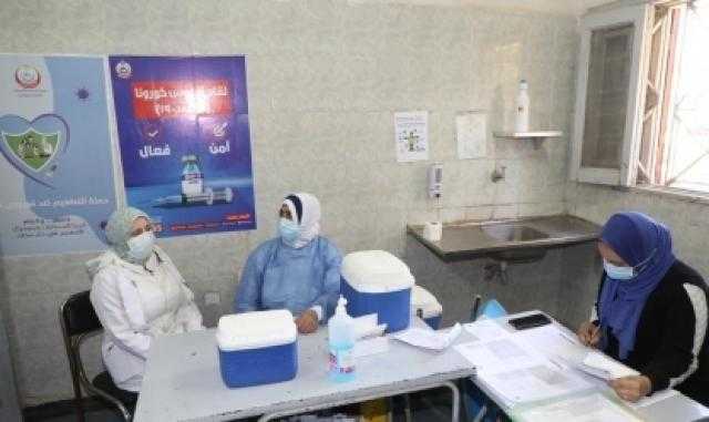 تطعيم أكثر من 300 ألف مواطن بلقاح كورونا منذ بدء الحملة في المنوفية