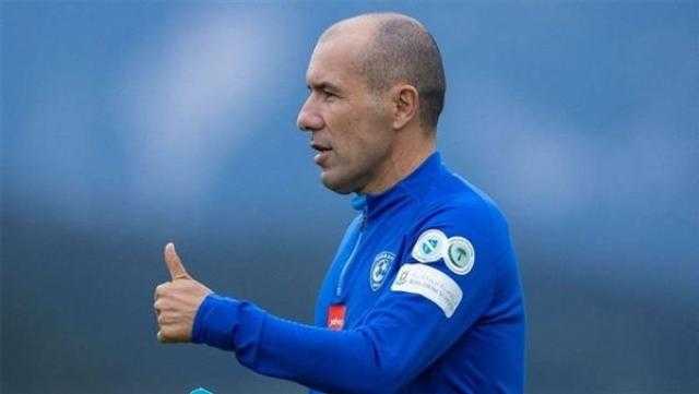بعد رباعية الأهلي.. الهلال السعودي يطيح بالمدير الفني ويتعاقد مع مدرب بيراميدز السابق