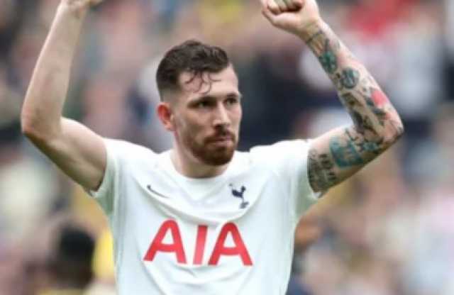 مورينيو يطلب من روما التعاقد مع هويبيرج لاعب توتنهام
