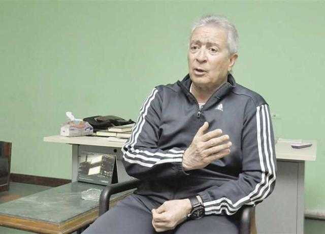 إنبي يشكو سوء أرضية الملعب في مباراة فاركو.. وإصابة حلمي طولان على مقاعد البدلاء