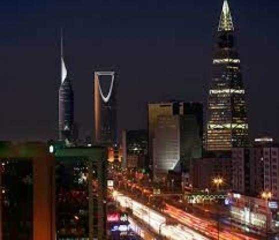 أبراج الرياض تكتسي باللون الذهبي تزامناً مع اليوم العالمي لسرطان الأطفال