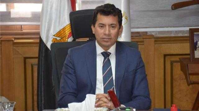 أعضاء ”الشيخ زايد” يطالبون وزير الشباب بالتدخل لانقاذ النادى من الإخوانى أحمد عبد الباقى