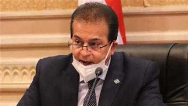 جامعة أسيوط تقدم تقريرا مفصلا عن عن إنجازات المستشفى الجامعي لـ«التعليم العالي»