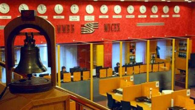 واشنطن بوست: أسواق المال الروسية تفقد 40%.. وترتجف خشية «توسيع العقوبات»