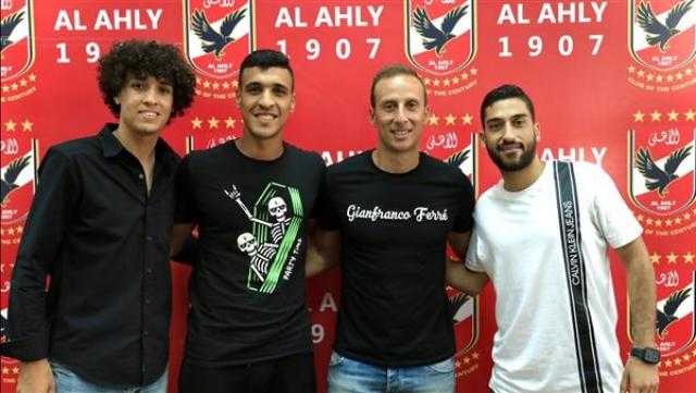 الأهلي يعير ميدو وبيسو للتشيك وسلوفاكيا