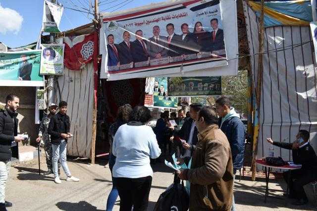 إعادة فتح المجمع الانتخابي بنقابة مهندسي أسيوط بعد توقفه للمرة الثانية