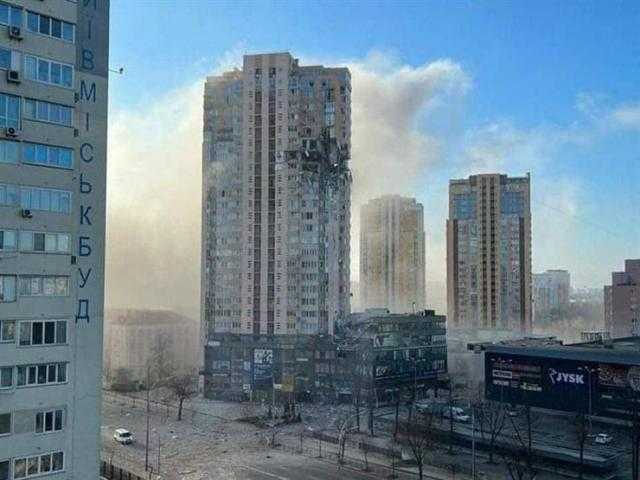 روسيا تنفي توجيه ضربة صاروخية لمبنى سكني في كييف