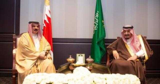 العاهل البحرينى: نقف دائما فى صف واحد مع السعودية لإيماننا بوحدة المصير