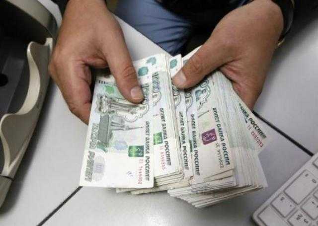 رئيس وزراء بيلاروس يكلف الحكومة بتحويل المدفوعات مقابل الطاقة إلى الروبل الروسي