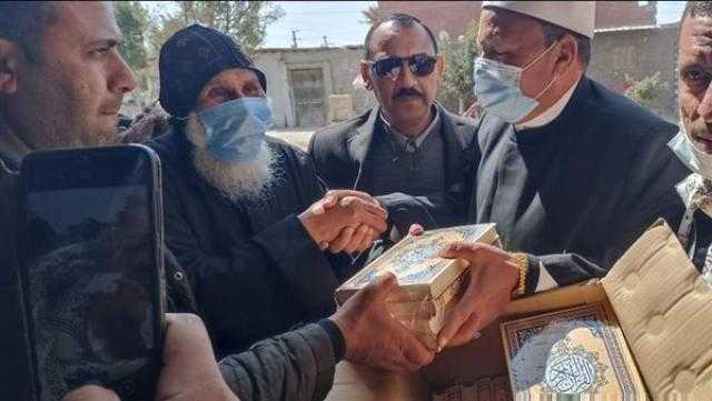 وكيل دير الأنبا بولا ببني سويف يشارك في افتتاح مسجد