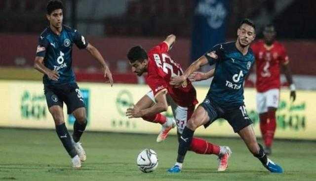 الأهلي يعبر بيراميدز بثلاثية ويصعد لصدارة الدوري الممتاز