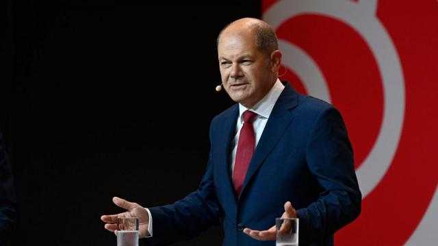 شولتس يجري اتصالا هاتفيا مع جوتيريش لبحث الهجوم الروسي على أوكرانيا