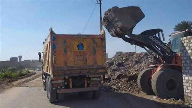 رفع 930 طن من القمامة والمخلفات بنطاق مركز ومدينة دمنهور