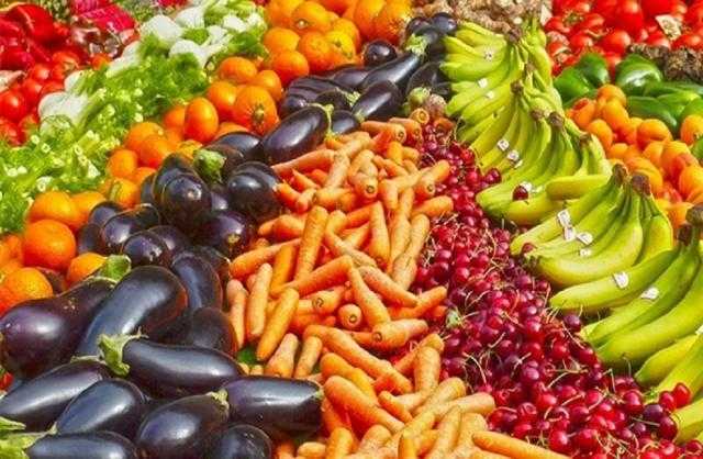 أسعار الخضراوات والفاكهة في السوق اليوم الأحد 13-3-2022