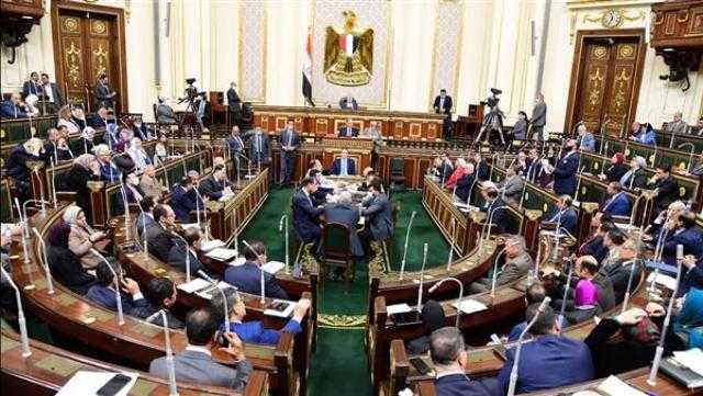 هل تعاقب شركة بسبب تورط أحد العاملين بها في تهريب مهاجرين؟
