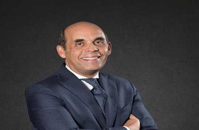 طارق فايد: البنوك تسعى لإيجاد حلول تكنولوجية مالية جديدة