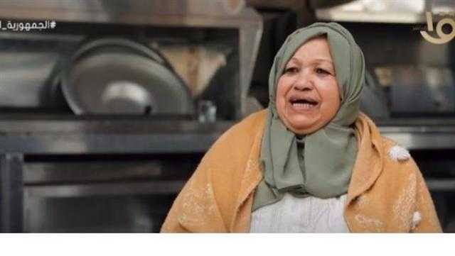 الحاجة هدى.. حكاية سيدة مكافحة من شوارع مصر المليئة بالصبر والأمل