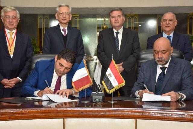 وزير قطاع الأعمال وسفير فرنسا يشهدان مذكرة تفاهم بين ”النصر للسيارات” و ”فاليو” Valeo للتعاون في مكونات المركبات الكهربائية