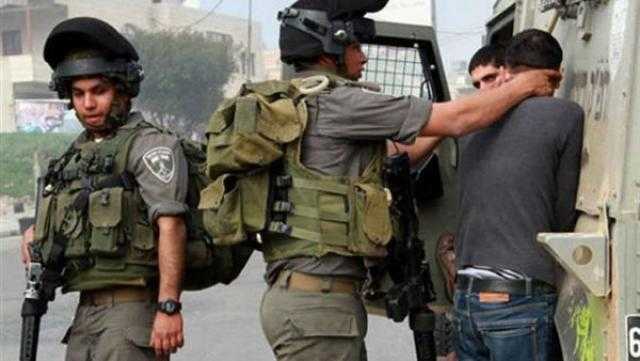 الاحتلال الإسرائيلي يعتقل 18 فلسطينيًا بالضفة الغربية