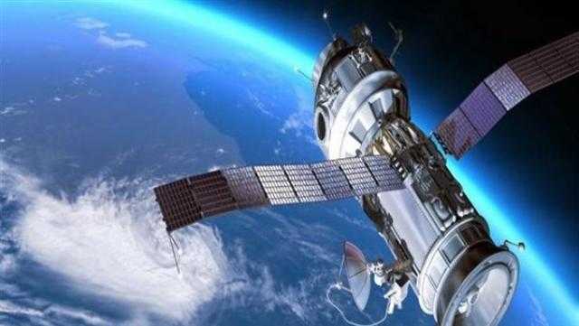 الصين تنجح في إطلاق 3 أقمار صناعية إلى الفضاء