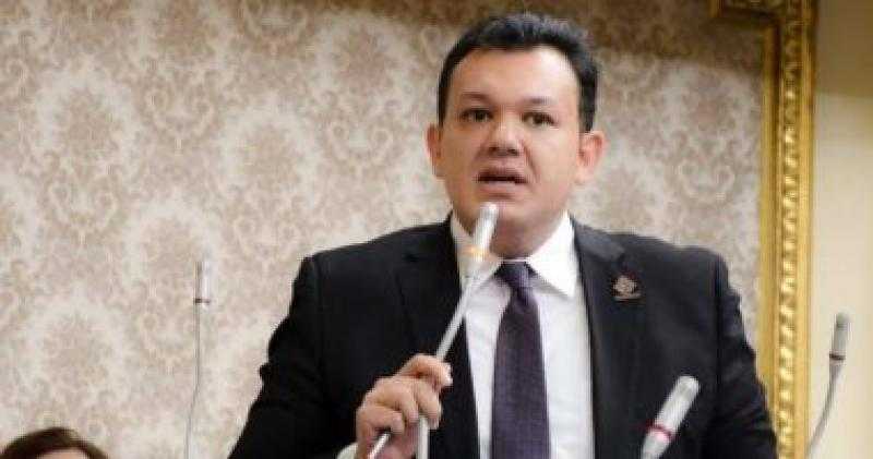 هل يخضع صندوق قناة السويس للرقابة؟.. برلماني يجيب