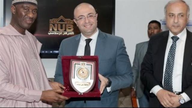 خط أحمر