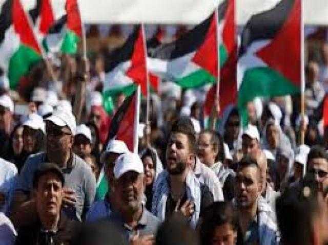 فيديو.. وقفة في نابلس للتنديد بجريمة الاحتلال الإسرائيلي في جنين