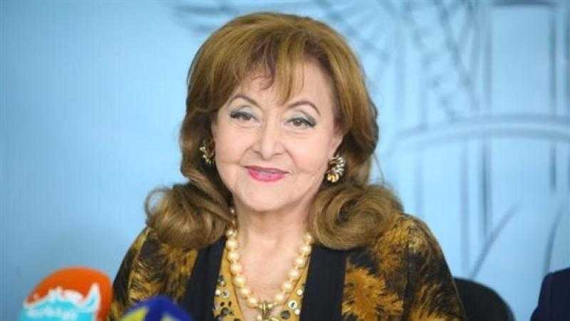 أشرف زكي يكشف حقيقة وفاة الفنانة ليلى طاهر