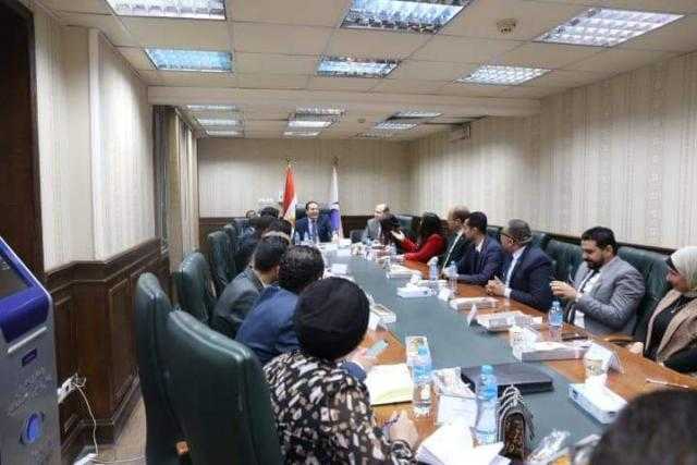 وفد ”التنسيقية” يلتقي رئيس ”حماية المستهلك”.. ويناقش خطة الجهاز في ضبط الأسعار بالأسواق | صور