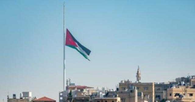 الأردن يؤكد ضرورة حل القضية الفلسطينية وفق قرارات الشرعية الدولية