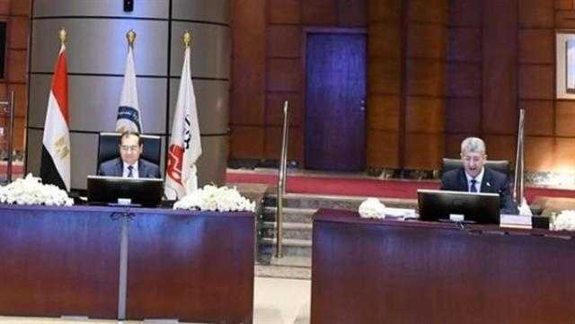 وزير البترول: توطين الصناعة الوطنية للمكون المحلي على رأس الأولويات