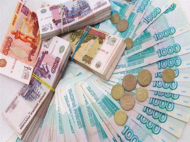 لأول مرة.. روسيا تسدد بالروبل دينا اقترضته بالدولار