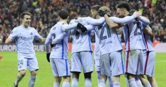 موعد مباراة فرانكفورت ضد برشلونة فى الدوري الأوروبي والقناة الناقلة