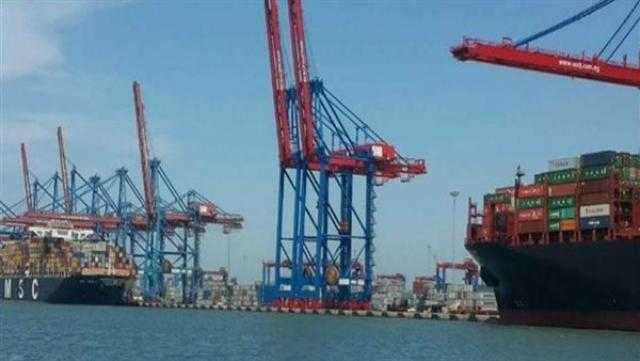 ميناء بورسعيد يستقبل سفينة نرويجية على متنها 498 سائحا