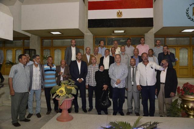 خط أحمر