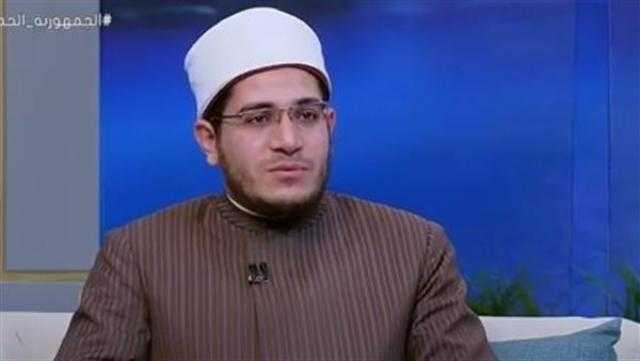 واعظ بالأزهر: ترديد مقولة «رمضان كريم» ترسيخ لقيم العطاء والرحمة في مصر