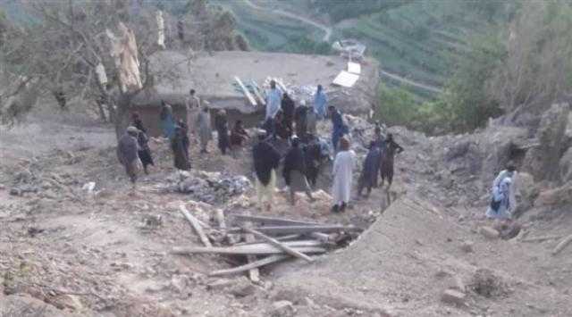 مسؤول بطالبان: مقتل 40 مدنيا في غارات جوية باكستانية شرق أفغانستان