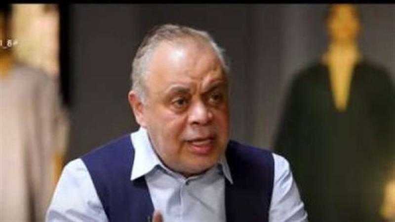 أشرف زكي: كل اللي يغلط في البلد شطبته من نقابة الممثلين