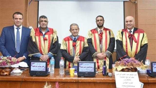 «تجارة المنصورة» تمنح الباحث حسين طعيمة درجة دكتوراه الفلسفة في إدارة الأعمال