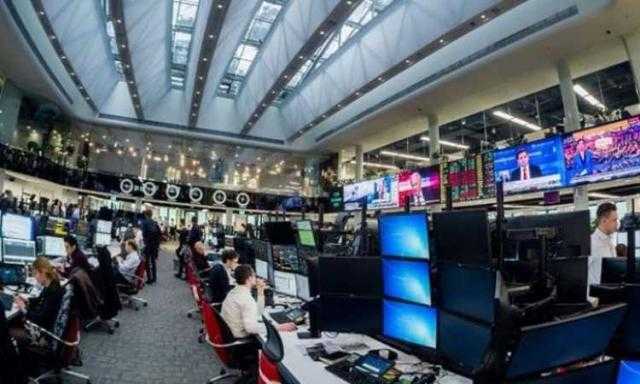 الحكومة البريطانية تلغى الاعتراف ببورصة موسكو