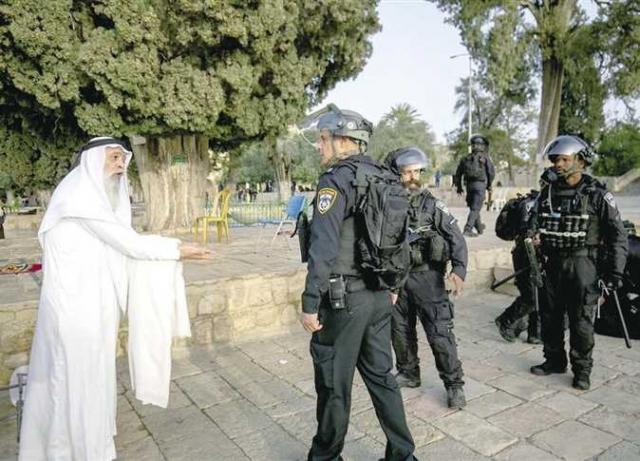 التعاون الإسلامي تدين إغلاق الحرم الإبراهيمي بمدينة الخليل أمام المصلين