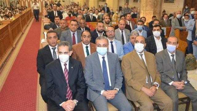 محافظ الغربية يحضر قداس عيد القيامة بكنيسة ماري جرجس