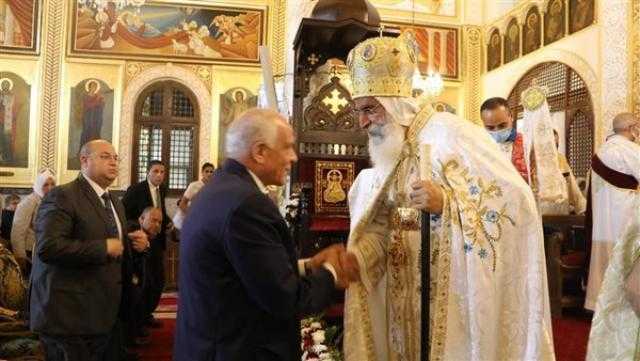 محافظ الجيزة يحضر قداس عيد القيامة المجيد بالكنيسة الأرثوذوكسية