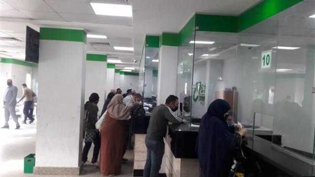 صرف أكثر من 353 مليون جنيه للمعاشات والمرتبات في يومين من بنك ناصر الاجتماعي