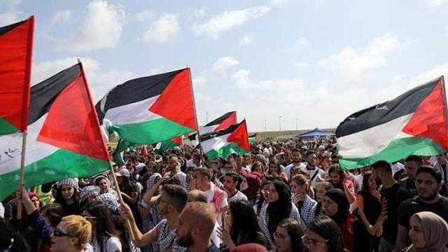 احتجاج فلسطيني في غزة على أونروا بسبب تأخر إعادة الإعمار