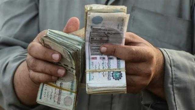 المالية تستكمل اليوم صرف رواتب شهر أبريل للعاملين بالدولة