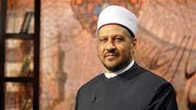 هل يجوز زيارة المقابر في أيام العيد؟ فقيه إسلامي يجيب.. فيديو