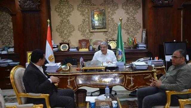 الغرفة التجارية تدعم مراكز المنيا بـ4 آلاف كرتونة للأسر الأكثر احتياجًا
